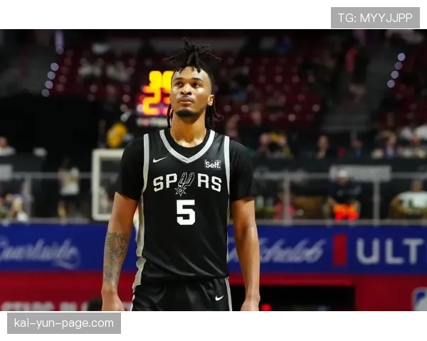 卡斯尔20+7+8助马刺 新秀成长速度超预期